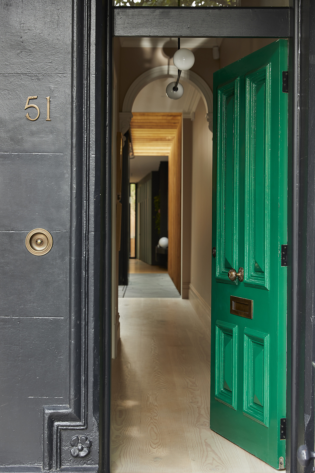 Interior photograph of Fitzroy Bridge House by Derek Swalwell